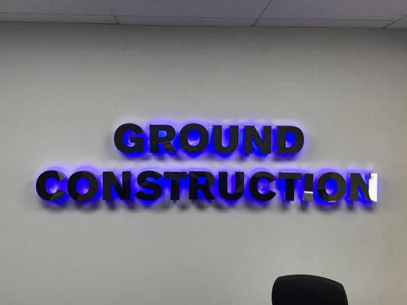 illuminated construction sign