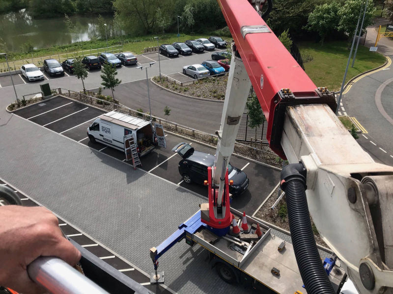 signage installation 