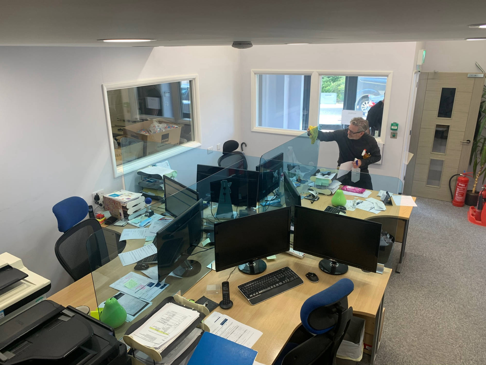 screen divider installation 